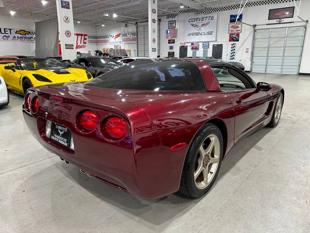 Used 2003 Chevrolet Corvette Coupe w/ Preferred Equipment Group RWD image 26