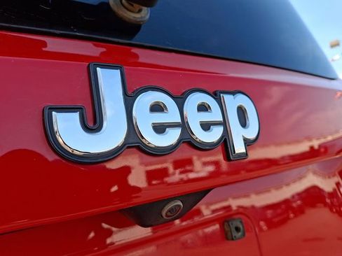 Used 2016 Jeep Renegade Latitude image 28