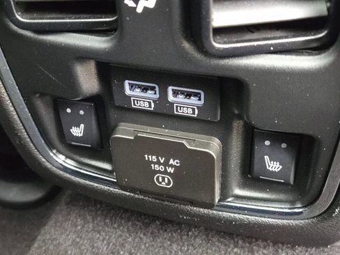 Used 2021 Jeep Grand Cherokee Overland AWD/4WD image 12