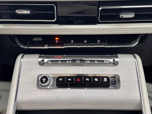 Used 2025 Lincoln Aviator Reserve w/ Illumination Package image 18