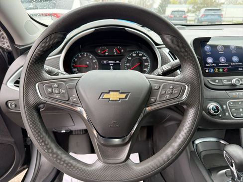 Used 2023 Chevrolet Malibu LT FWD image 25