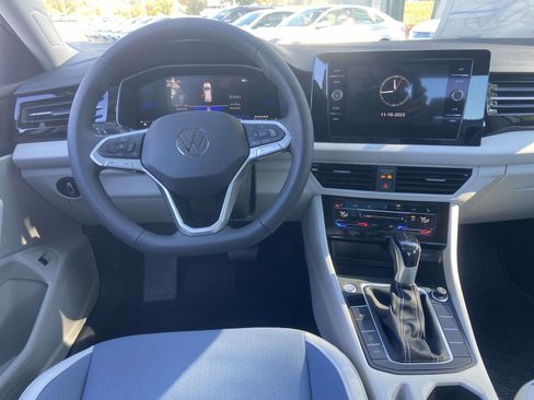 New 2026 Volkswagen Jetta SE FWD image 14