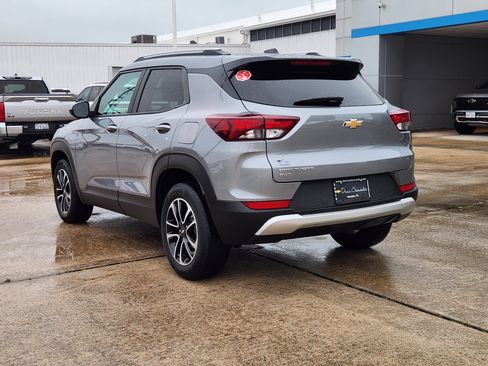 Certified 2025 Chevrolet TrailBlazer LT AWD/4WD image 8