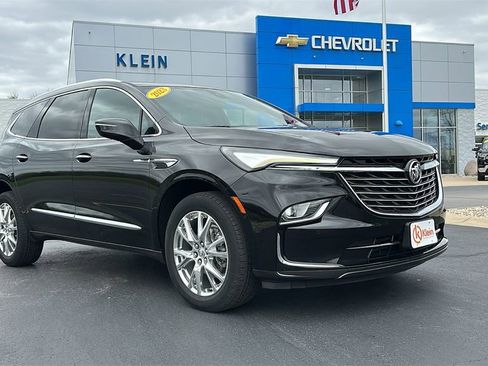 Used 2023 Buick Enclave Essence w/ Experience Buick Package FWD image 1