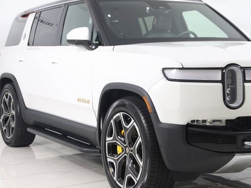 Used 2022 Rivian R1S Launch Edition image 47