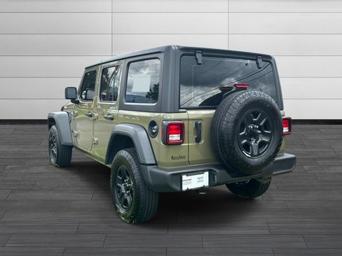 Used 2025 Jeep Wrangler Unlimited Sport AWD/4WD image 7