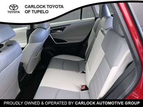 Used 2019 Toyota RAV4 XLE Premium image 23