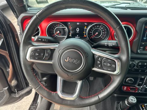 Used 2020 Jeep Gladiator Rubicon AWD/4WD image 16