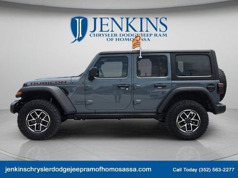 Used 2024 Jeep Wrangler Unlimited Rubicon AWD/4WD image 9
