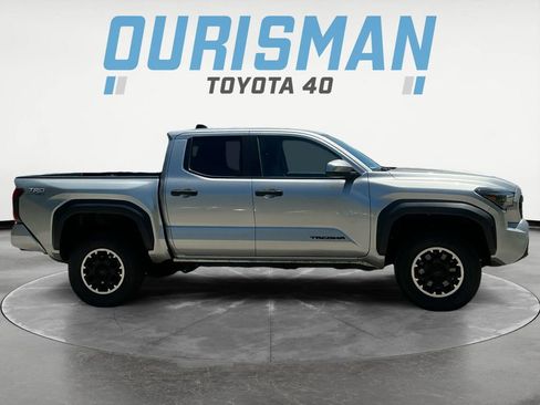 Used 2024 Toyota Tacoma TRD Off-Road AWD/4WD image 8