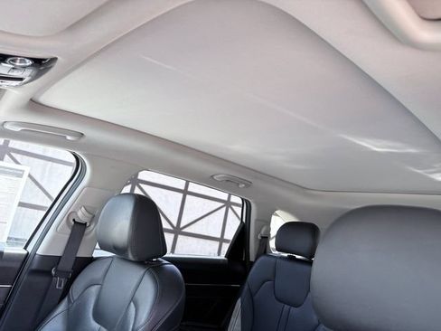 Certified 2023 Kia Sorento SX AWD/4WD image 14