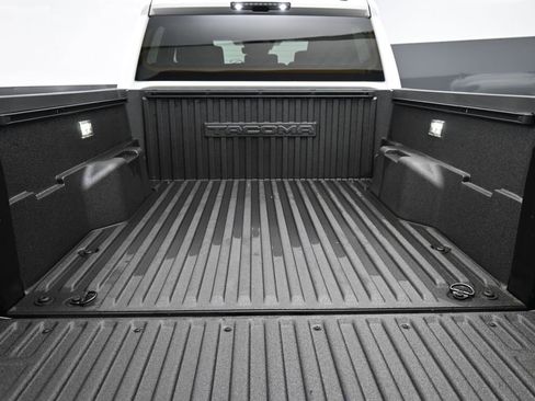 New 2024 Toyota Tacoma TRD Off-Road image 21