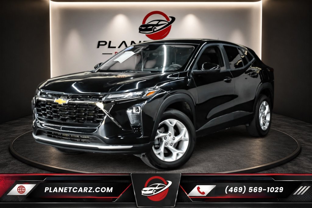 Used 2025 Chevrolet Trax LS w/ LS Convenience Package FWD image 1