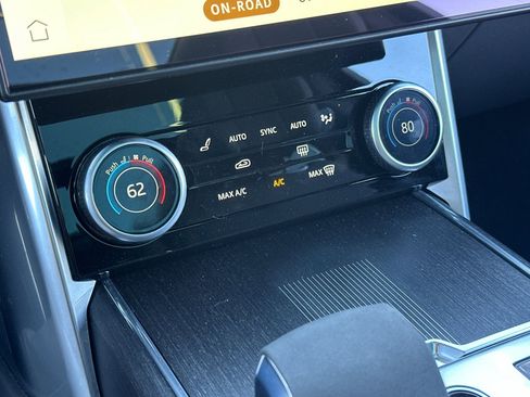 Used 2023 Land Rover Range Rover First Edition image 23