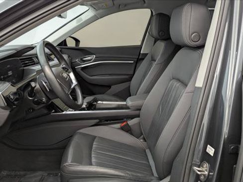 Used 2024 Audi Q8 e-tron Premium Plus w/ Premium Plus Package AWD/4WD image 14