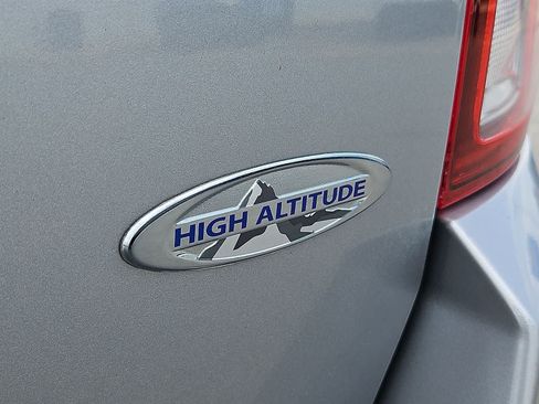 Used 2016 Jeep Compass High Altitude AWD/4WD image 35