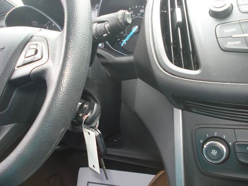 Used 2018 Ford Escape S FWD image 28