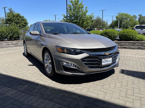 Used 2024 Chevrolet Malibu LT FWD image 7