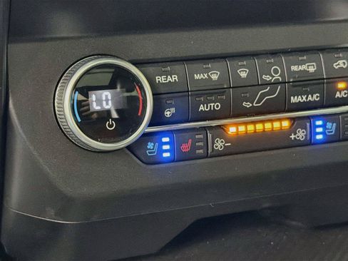 Used 2021 Ford Expedition Limited AWD/4WD image 25