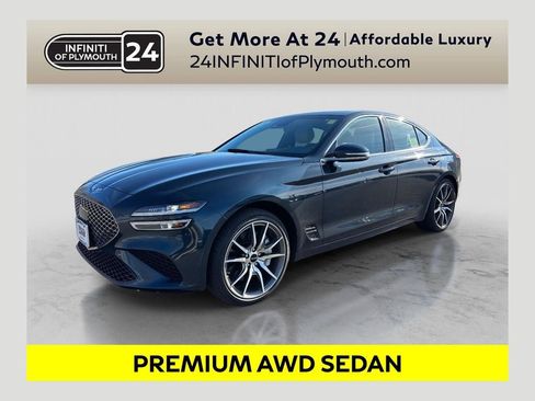Used 2024 Genesis G70 2.5T image 1