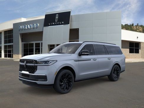 New 2026 Lincoln Navigator L Reserve w/ Jet Appearance Package AWD/4WD image 1