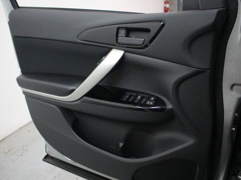 New 2026 Mitsubishi Eclipse Cross LE AWD/4WD image 15