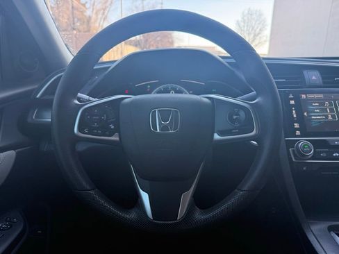Used 2017 Honda Civic EX-T image 8