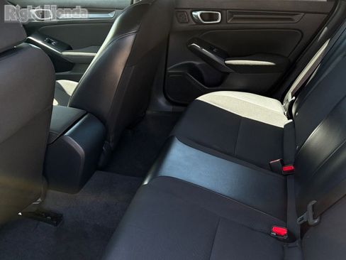 Used 2023 Honda Civic Sport image 17