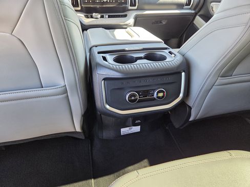 Used 2025 Ford Expedition Max Active image 19