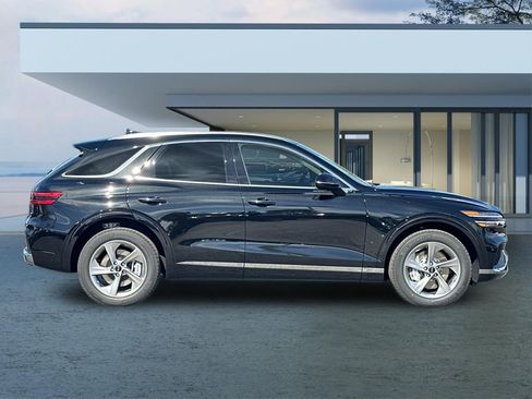 New 2026 Genesis GV70 2.5T image 3