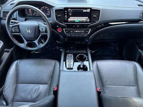 Used 2024 Honda Ridgeline Black Edition image 12