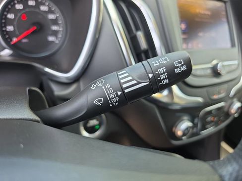 Used 2023 Chevrolet Equinox LT AWD/4WD image 22