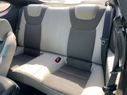 Used 2015 Hyundai Genesis 3.8 image 33