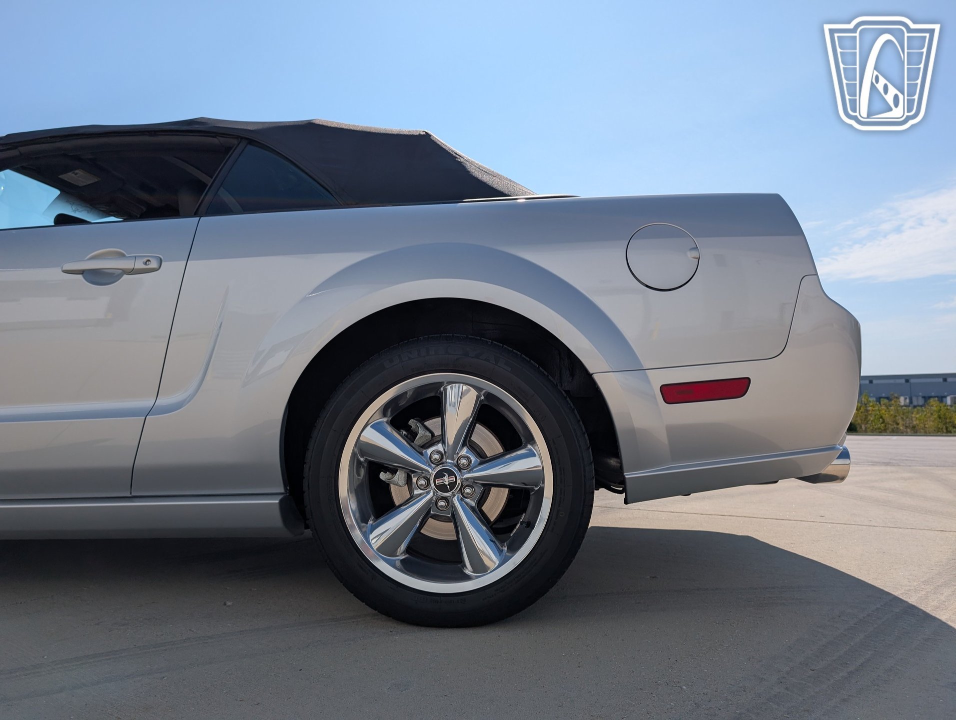 Used 2005 Ford Mustang GT RWD image 33