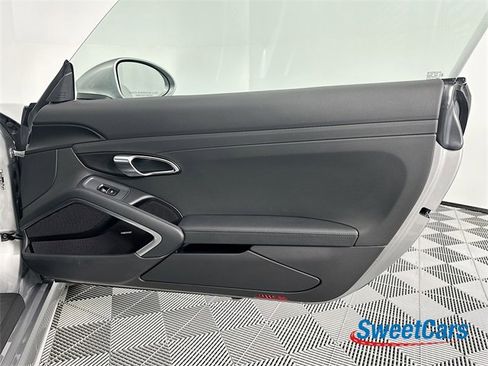 Used 2018 Porsche 718 Cayman GTS image 35