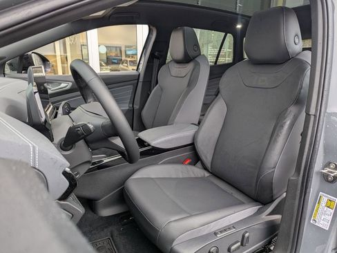 New 2026 Volkswagen ID.4 Pro S image 25