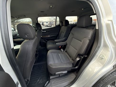 Used 2020 GMC Acadia SLE image 22