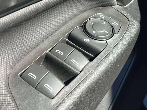 Used 2023 Chevrolet Equinox RS w/ RS Leather Package AWD/4WD image 18