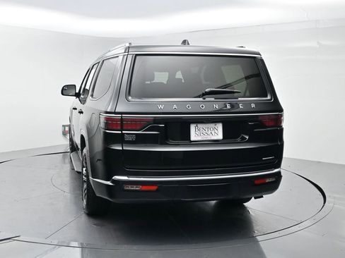 Used 2024 Jeep Wagoneer Series II w/ Flexible Seating Group RWD image 20
