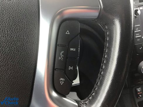 Used 2017 Chevrolet Traverse LT image 37