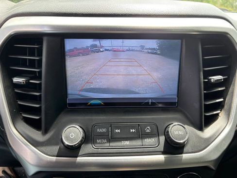 Used 2018 GMC Acadia SLT FWD image 19