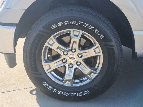 Used 2022 Ford F150 XLT w/ Equipment Group 302A High image 15