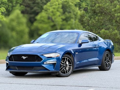 Used 2022 Ford Mustang GT RWD image 8