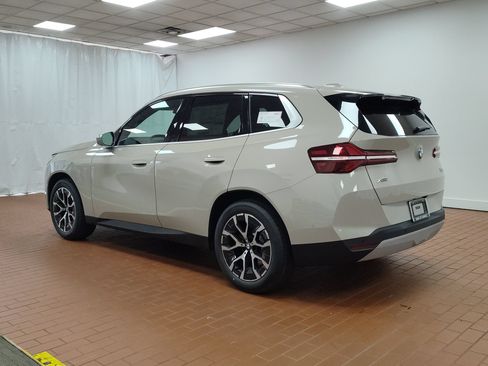 Certified 2026 BMW X3 xDrive30i w/ Premium Package AWD/4WD image 3