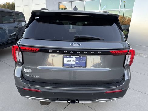 New 2026 Ford Explorer Active w/ Active Comfort Package RWD image 11
