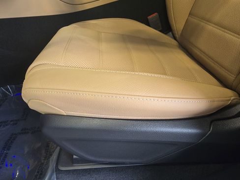 New 2025 Mercedes-Benz GLS 580 4MATIC image 31