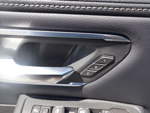 New 2026 RAM 1500 Laramie w/ Night Edition AWD/4WD image 17