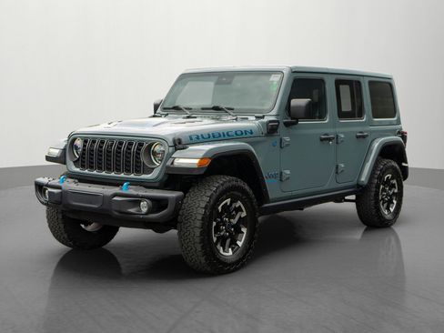 Used 2024 Jeep Wrangler Unlimited Rubicon 4xe AWD/4WD image 3