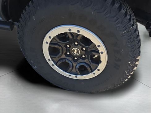 Used 2024 Ford Bronco Badlands image 86