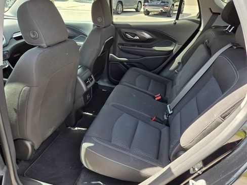 Used 2023 GMC Terrain SLE w/ Driver Convenience Package AWD/4WD image 9